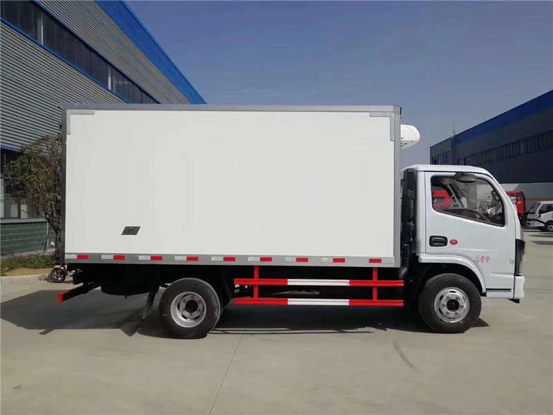 東風多利卡D6冷藏車